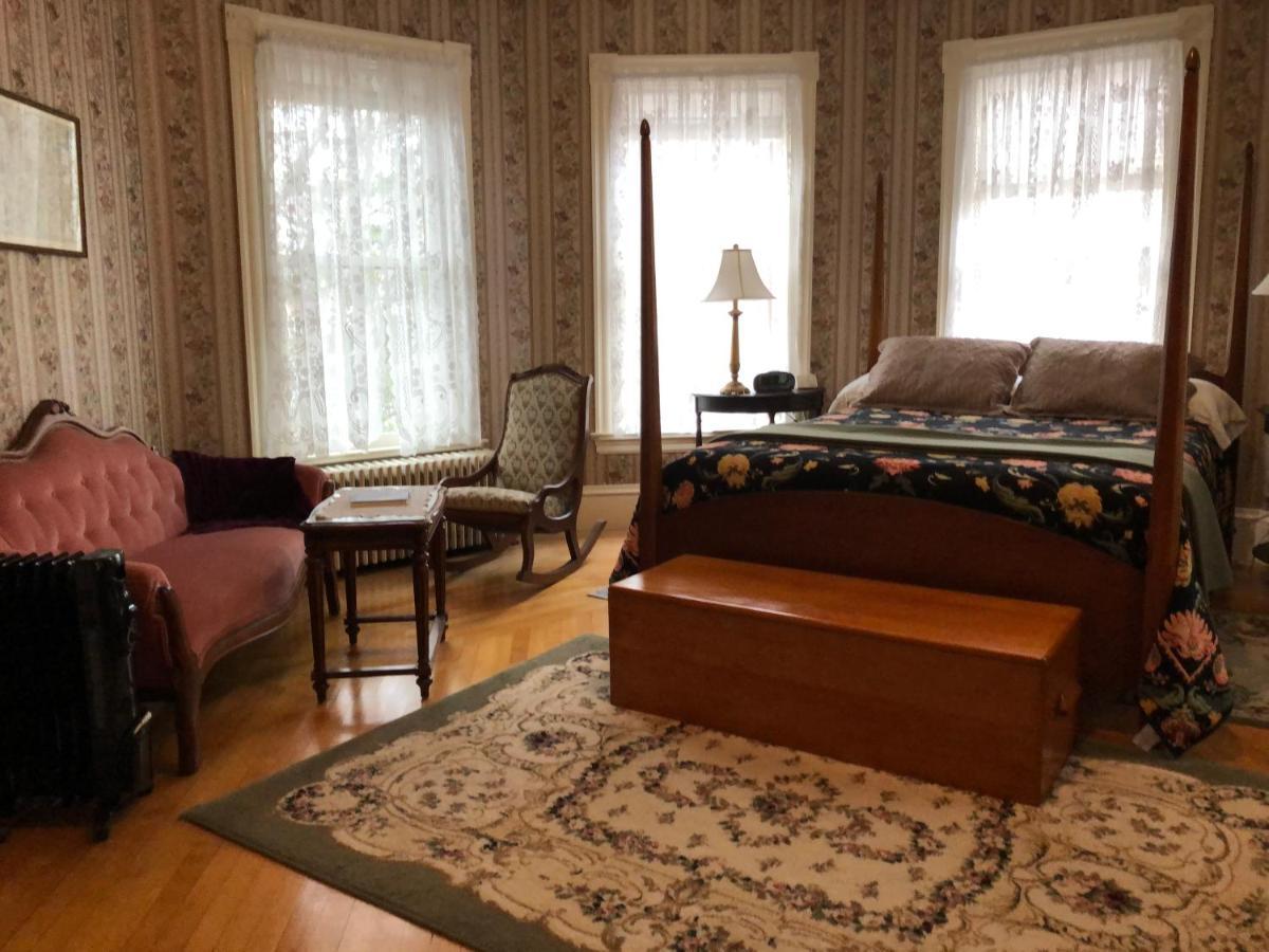 Guilford Bed And Breakfast Buitenkant foto