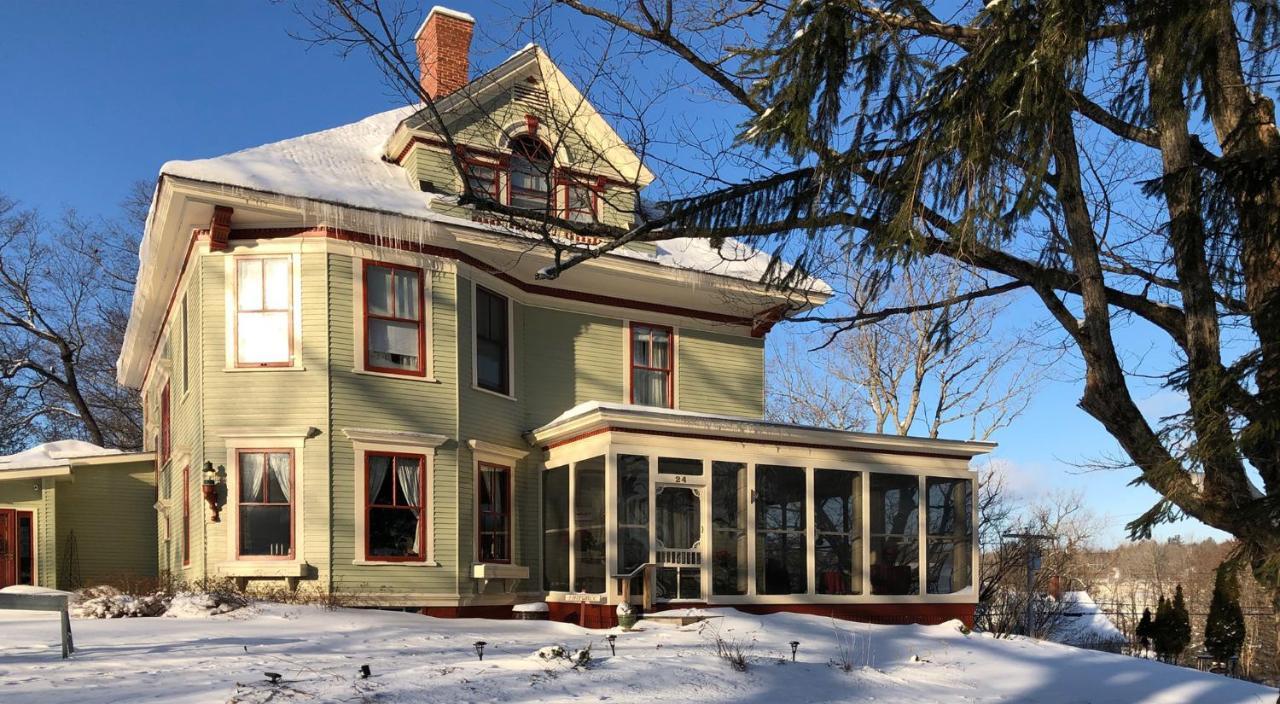 Guilford Bed And Breakfast Buitenkant foto