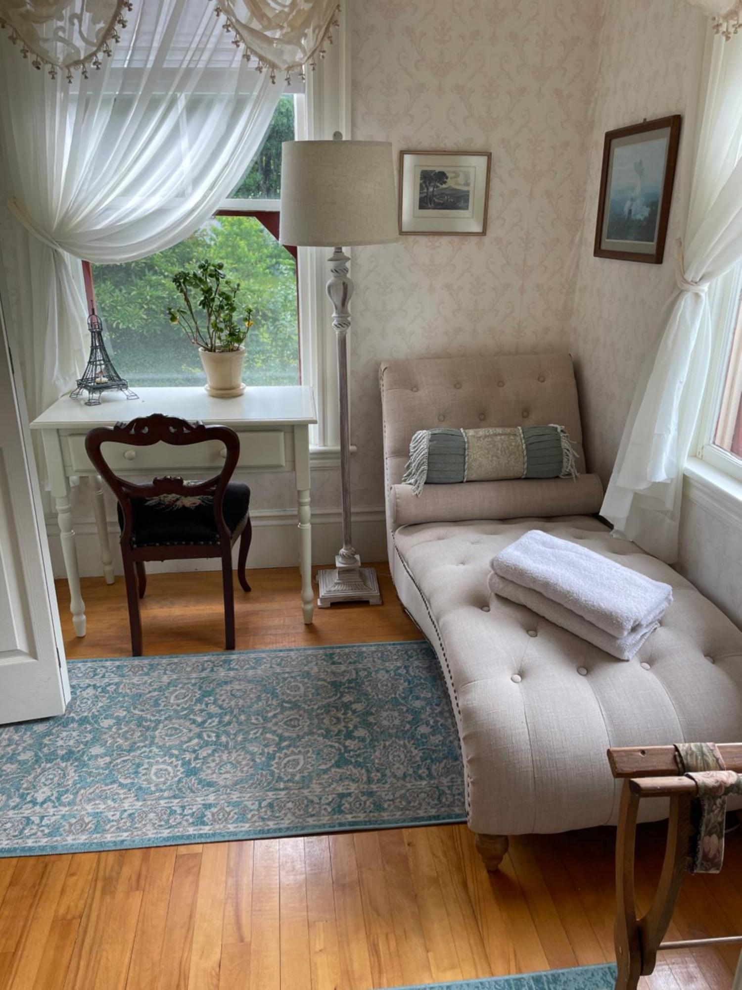 Guilford Bed And Breakfast Buitenkant foto