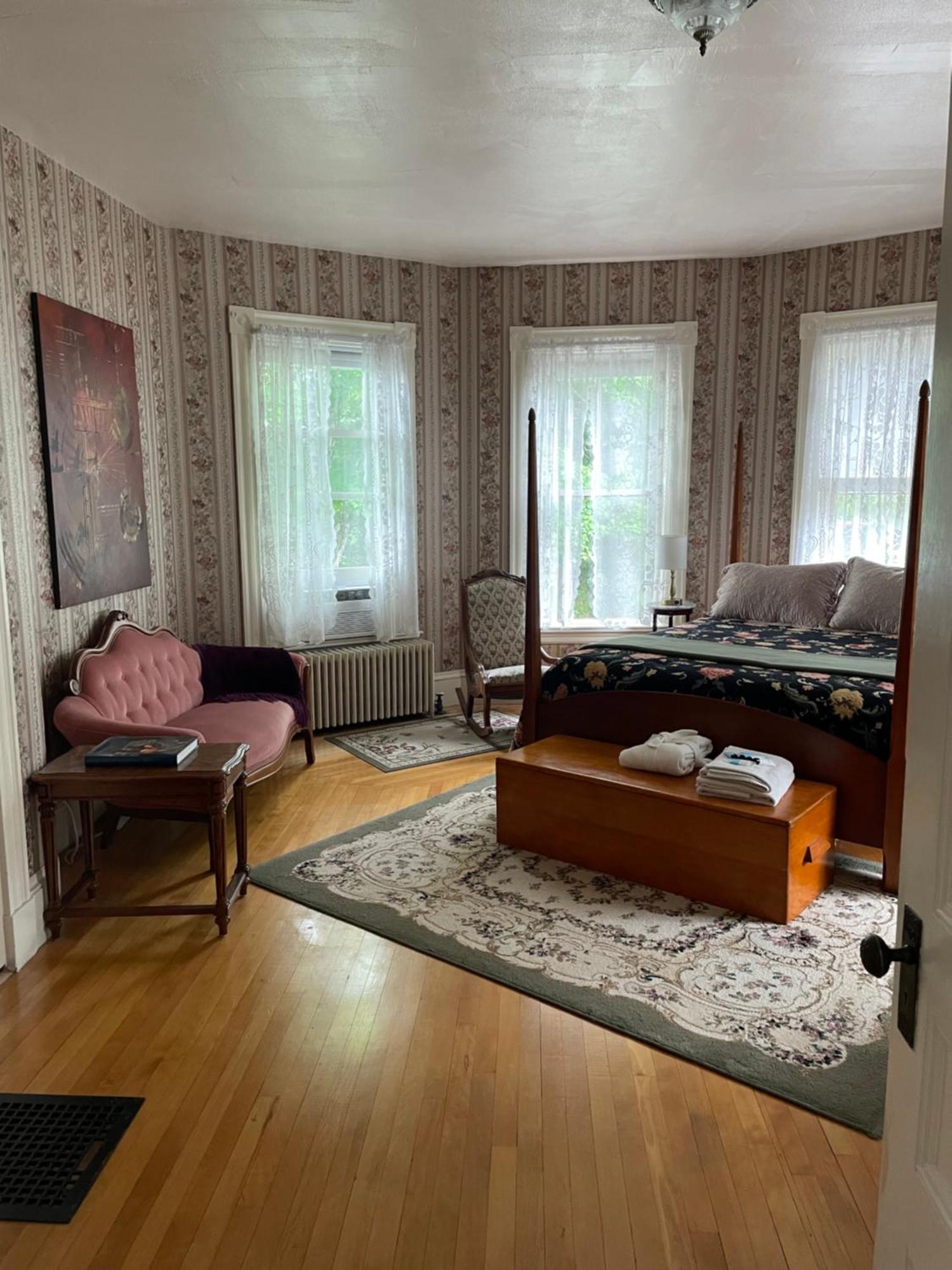Guilford Bed And Breakfast Buitenkant foto